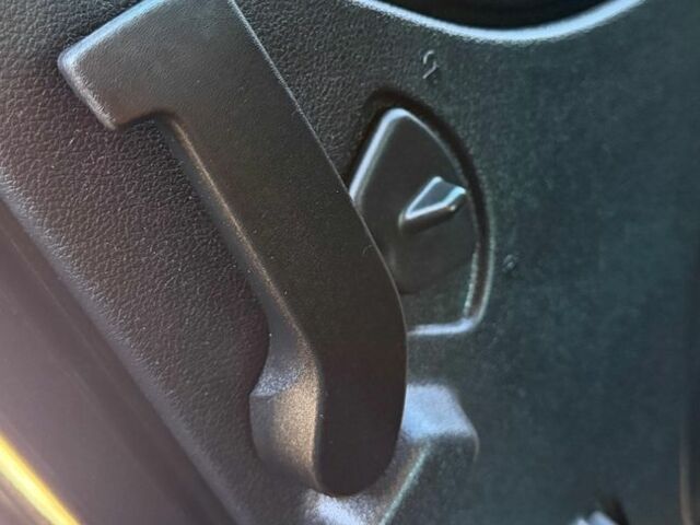 Чорний Рено Трафік, об'ємом двигуна 1.6 л та пробігом 297 тис. км за 18650 $, фото 137 на Automoto.ua