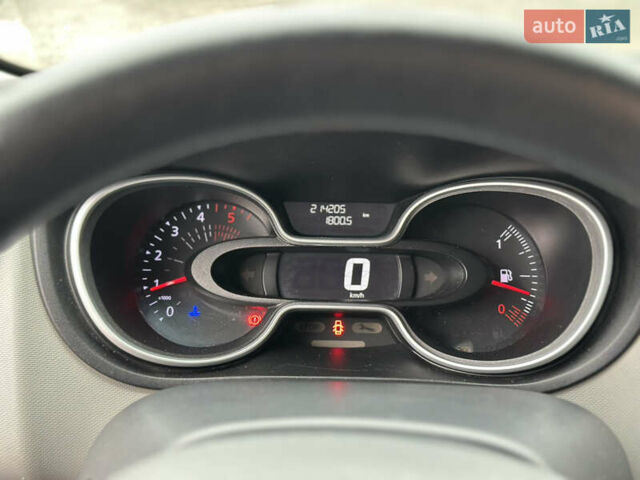 Черный Рено Трафик, объемом двигателя 1.6 л и пробегом 214 тыс. км за 16300 $, фото 23 на Automoto.ua