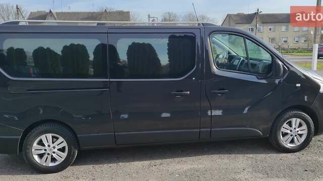 Чорний Рено Трафік, об'ємом двигуна 1.6 л та пробігом 227 тис. км за 18800 $, фото 8 на Automoto.ua