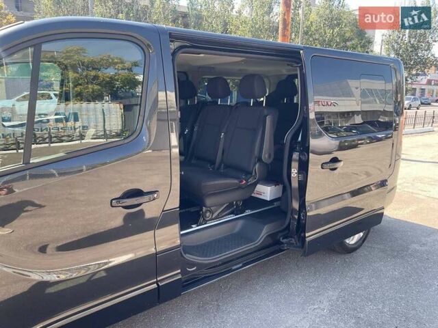 Черный Рено Трафик, объемом двигателя 2 л и пробегом 223 тыс. км за 32500 $, фото 7 на Automoto.ua