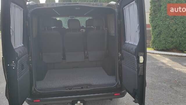 Чорний Рено Трафік, об'ємом двигуна 1.6 л та пробігом 227 тис. км за 18800 $, фото 16 на Automoto.ua