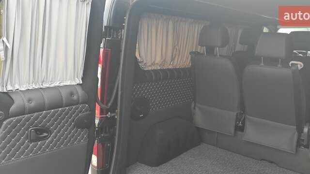 Чорний Рено Трафік, об'ємом двигуна 1.6 л та пробігом 227 тис. км за 18800 $, фото 17 на Automoto.ua