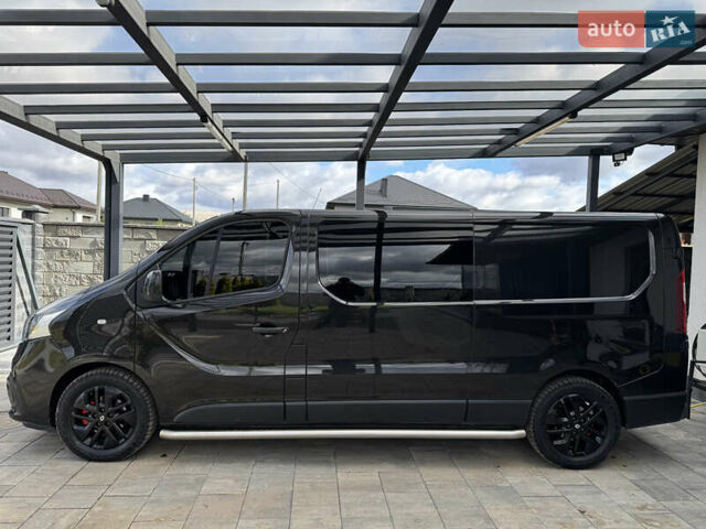 Черный Рено Трафик, объемом двигателя 1.6 л и пробегом 210 тыс. км за 19800 $, фото 2 на Automoto.ua