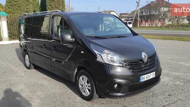 Чорний Рено Трафік, об'ємом двигуна 1.6 л та пробігом 227 тис. км за 18800 $, фото 9 на Automoto.ua