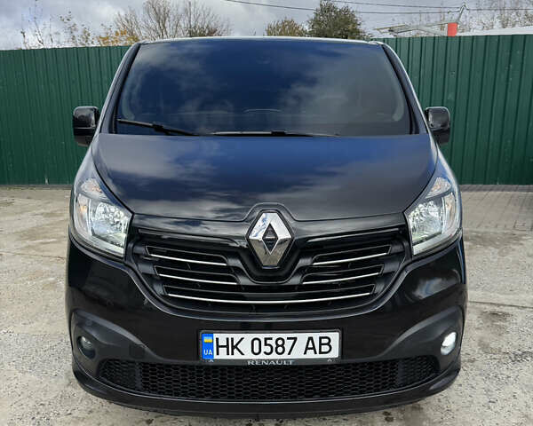 Черный Рено Трафик, объемом двигателя 1.6 л и пробегом 210 тыс. км за 19800 $, фото 4 на Automoto.ua