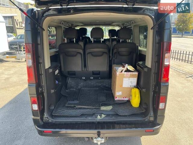 Черный Рено Трафик, объемом двигателя 2 л и пробегом 223 тыс. км за 32500 $, фото 28 на Automoto.ua