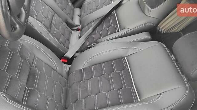 Чорний Рено Трафік, об'ємом двигуна 1.6 л та пробігом 227 тис. км за 18800 $, фото 15 на Automoto.ua