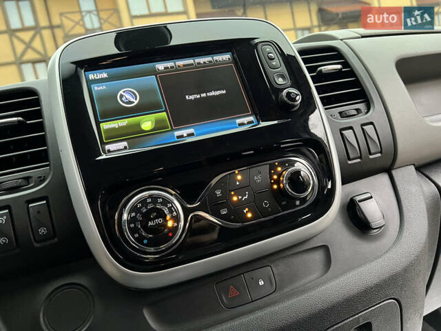 Черный Рено Трафик, объемом двигателя 1.6 л и пробегом 265 тыс. км за 19700 $, фото 17 на Automoto.ua