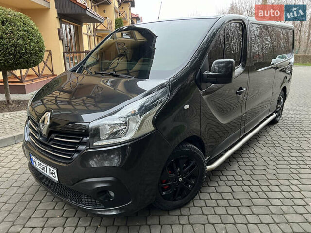 Черный Рено Трафик, объемом двигателя 1.6 л и пробегом 265 тыс. км за 19700 $, фото 24 на Automoto.ua