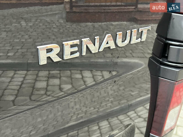 Черный Рено Трафик, объемом двигателя 1.6 л и пробегом 265 тыс. км за 19700 $, фото 9 на Automoto.ua