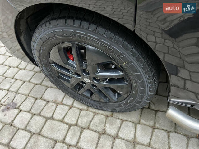 Черный Рено Трафик, объемом двигателя 1.6 л и пробегом 265 тыс. км за 19700 $, фото 23 на Automoto.ua