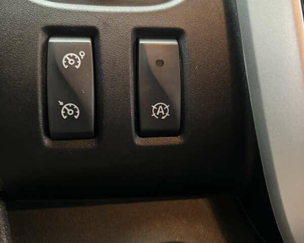 Черный Рено Трафик, объемом двигателя 1.6 л и пробегом 265 тыс. км за 19700 $, фото 19 на Automoto.ua