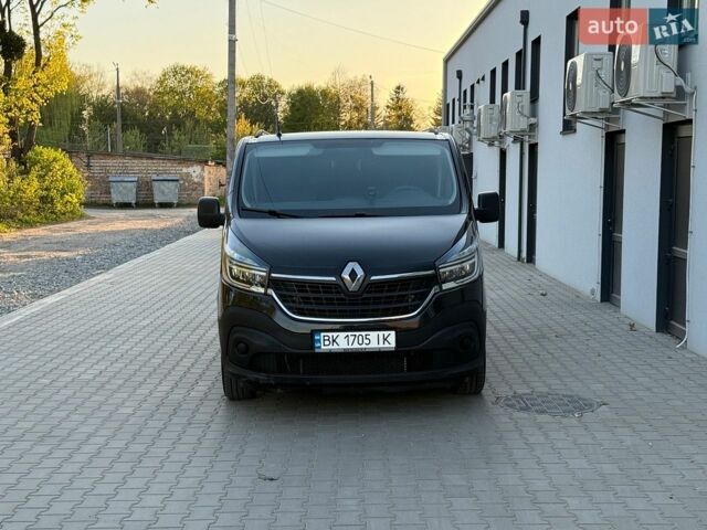 Чорний Рено Трафік, об'ємом двигуна 2 л та пробігом 350 тис. км за 20600 $, фото 6 на Automoto.ua