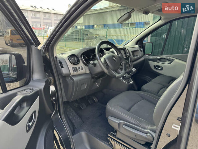 Черный Рено Трафик, объемом двигателя 1.6 л и пробегом 210 тыс. км за 19800 $, фото 11 на Automoto.ua