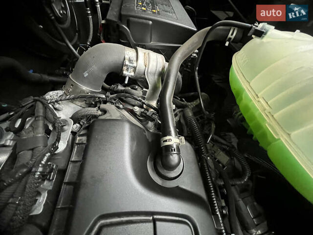 Черный Рено Трафик, объемом двигателя 1.6 л и пробегом 265 тыс. км за 19700 $, фото 30 на Automoto.ua