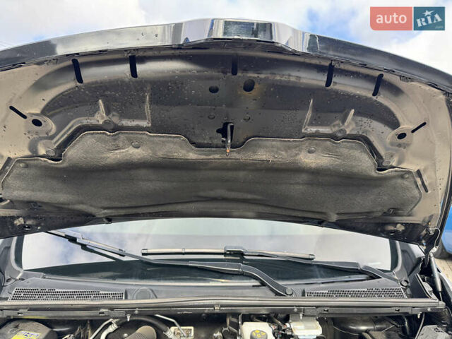 Черный Рено Трафик, объемом двигателя 1.6 л и пробегом 210 тыс. км за 19800 $, фото 28 на Automoto.ua