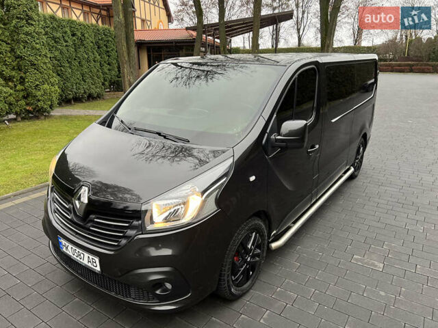 Черный Рено Трафик, объемом двигателя 1.6 л и пробегом 265 тыс. км за 19700 $, фото 102 на Automoto.ua