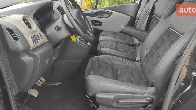 Чорний Рено Трафік, об'ємом двигуна 1.6 л та пробігом 227 тис. км за 18800 $, фото 14 на Automoto.ua