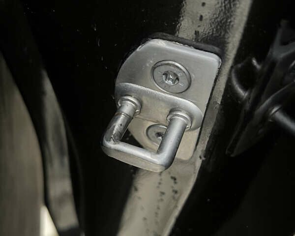 Черный Рено Трафик, объемом двигателя 1.6 л и пробегом 265 тыс. км за 19700 $, фото 34 на Automoto.ua