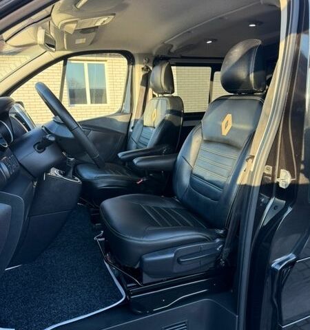 Черный Рено Трафик, объемом двигателя 2 л и пробегом 172 тыс. км за 26450 $, фото 64 на Automoto.ua