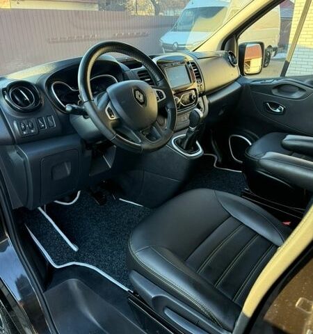 Черный Рено Трафик, объемом двигателя 2 л и пробегом 172 тыс. км за 26450 $, фото 66 на Automoto.ua