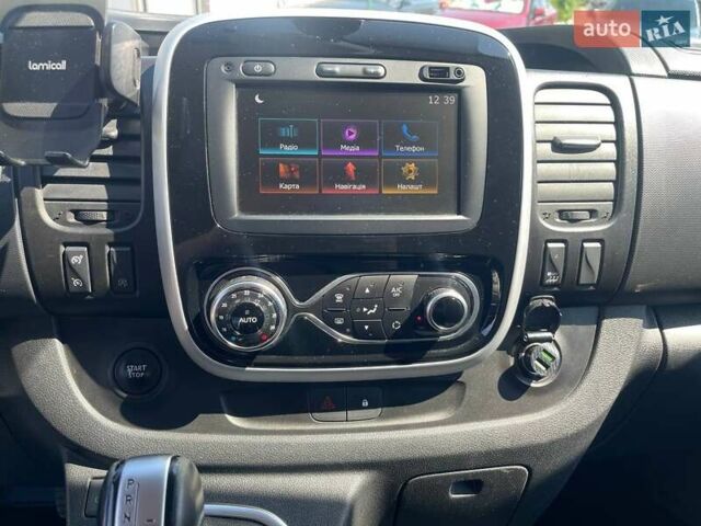 Черный Рено Трафик, объемом двигателя 2 л и пробегом 223 тыс. км за 32500 $, фото 22 на Automoto.ua