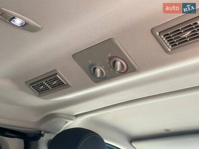 Черный Рено Трафик, объемом двигателя 2 л и пробегом 223 тыс. км за 32500 $, фото 18 на Automoto.ua