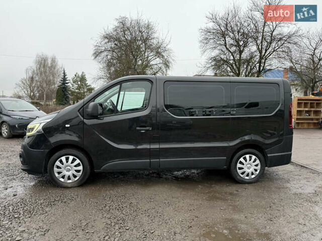 Черный Рено Трафик, объемом двигателя 2 л и пробегом 200 тыс. км за 21500 $, фото 1 на Automoto.ua