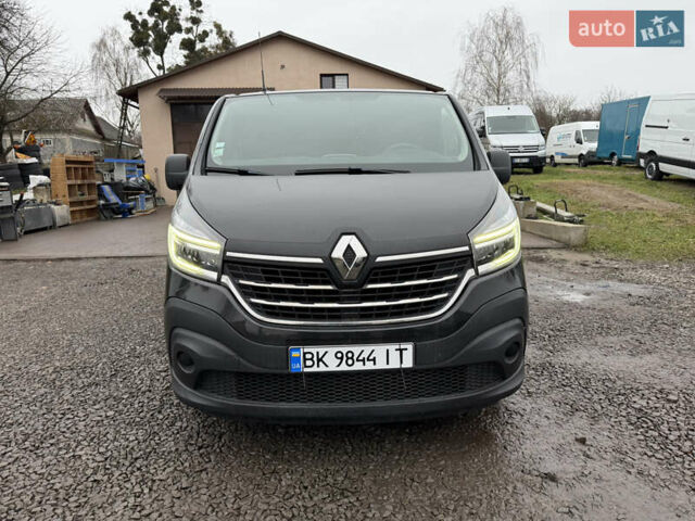 Черный Рено Трафик, объемом двигателя 2 л и пробегом 200 тыс. км за 21500 $, фото 7 на Automoto.ua