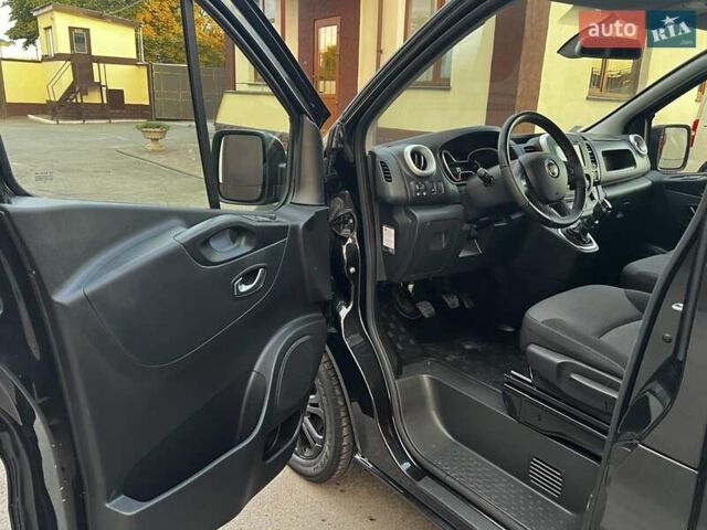 Чорний Рено Трафік, об'ємом двигуна 2 л та пробігом 163 тис. км за 19900 $, фото 3 на Automoto.ua