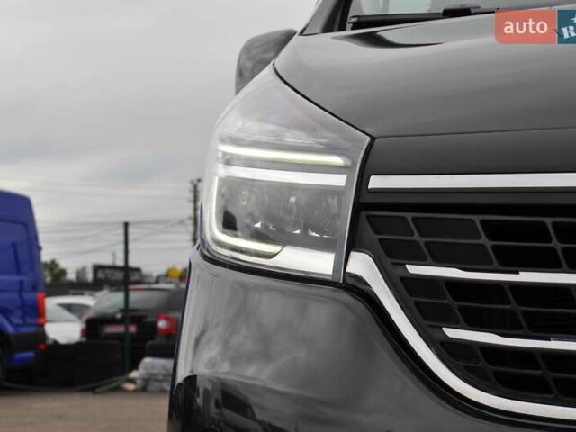 Черный Рено Трафик, объемом двигателя 2 л и пробегом 166 тыс. км за 27800 $, фото 25 на Automoto.ua