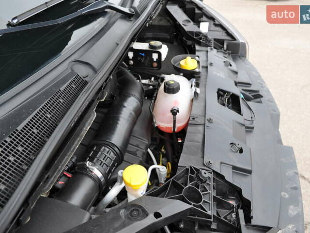 Черный Рено Трафик, объемом двигателя 2 л и пробегом 166 тыс. км за 27800 $, фото 77 на Automoto.ua