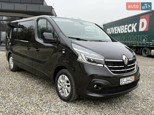 Чорний Рено Трафік, об'ємом двигуна 2 л та пробігом 250 тис. км за 29900 $, фото 4 на Automoto.ua