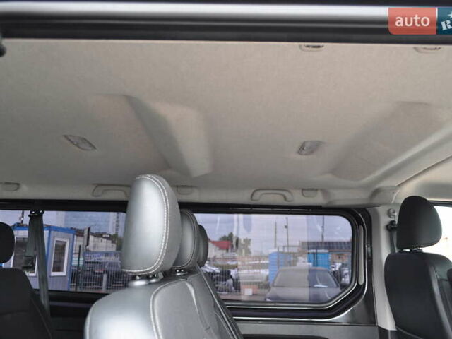 Черный Рено Трафик, объемом двигателя 2 л и пробегом 166 тыс. км за 27800 $, фото 37 на Automoto.ua