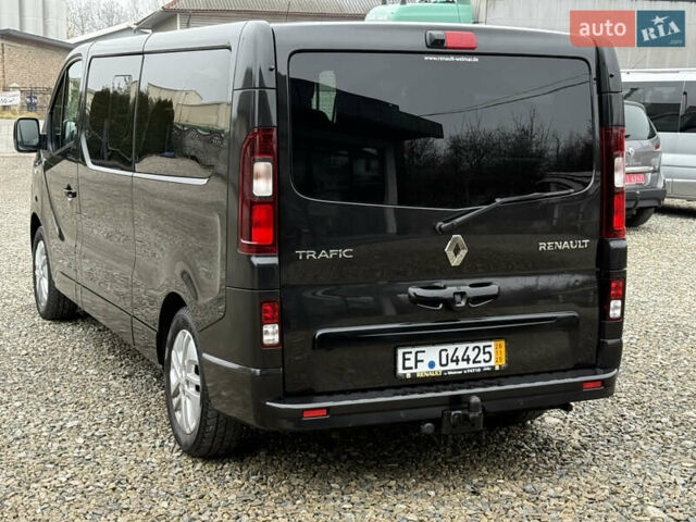 Чорний Рено Трафік, об'ємом двигуна 2 л та пробігом 250 тис. км за 29900 $, фото 48 на Automoto.ua