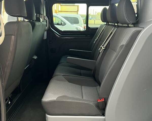 Чорний Рено Трафік, об'ємом двигуна 2 л та пробігом 163 тис. км за 19900 $, фото 17 на Automoto.ua