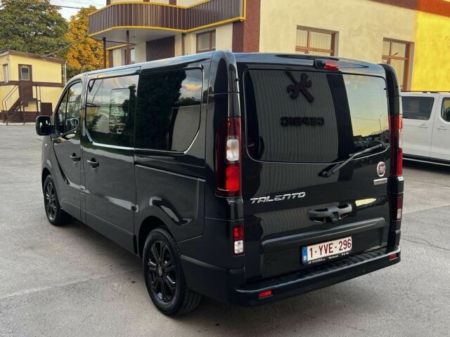 Черный Рено Трафик, объемом двигателя 2 л и пробегом 162 тыс. км за 19800 $, фото 1 на Automoto.ua