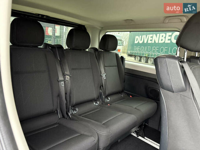 Чорний Рено Трафік, об'ємом двигуна 2 л та пробігом 250 тис. км за 29900 $, фото 28 на Automoto.ua