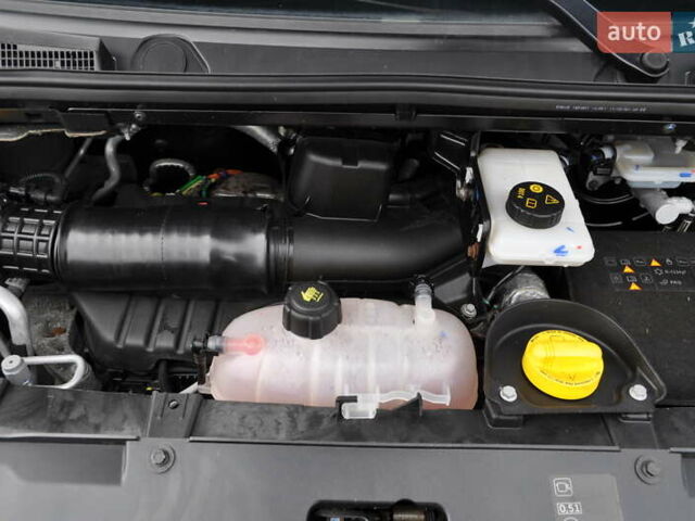 Черный Рено Трафик, объемом двигателя 2 л и пробегом 166 тыс. км за 27800 $, фото 76 на Automoto.ua