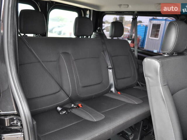 Черный Рено Трафик, объемом двигателя 2 л и пробегом 166 тыс. км за 27800 $, фото 33 на Automoto.ua