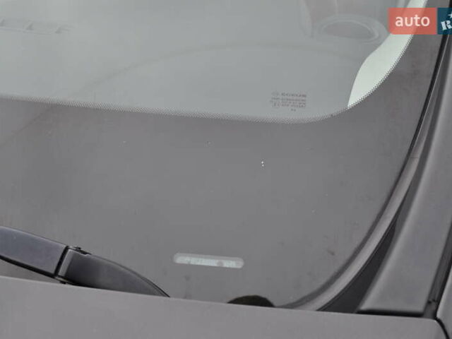 Черный Рено Трафик, объемом двигателя 2 л и пробегом 166 тыс. км за 27800 $, фото 17 на Automoto.ua