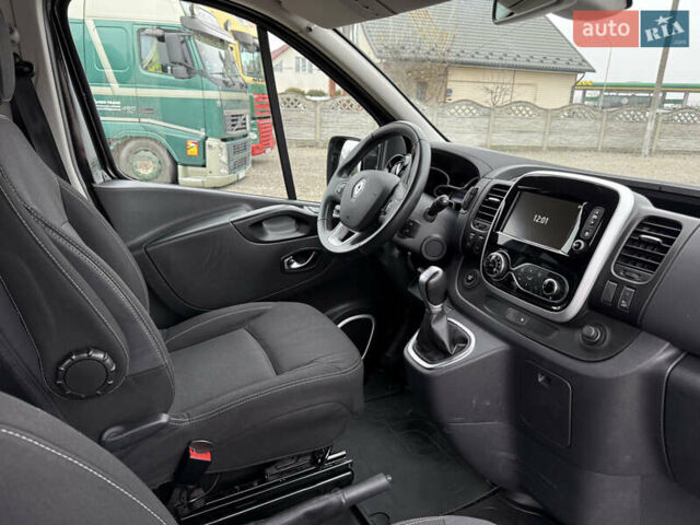 Чорний Рено Трафік, об'ємом двигуна 2 л та пробігом 250 тис. км за 29900 $, фото 20 на Automoto.ua