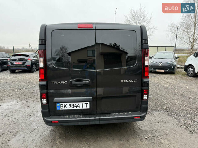 Чорний Рено Трафік, об'ємом двигуна 2 л та пробігом 237 тис. км за 21000 $, фото 3 на Automoto.ua