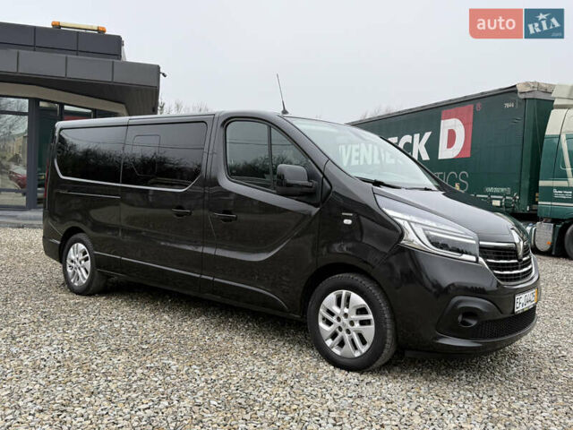 Чорний Рено Трафік, об'ємом двигуна 2 л та пробігом 250 тис. км за 29900 $, фото 3 на Automoto.ua