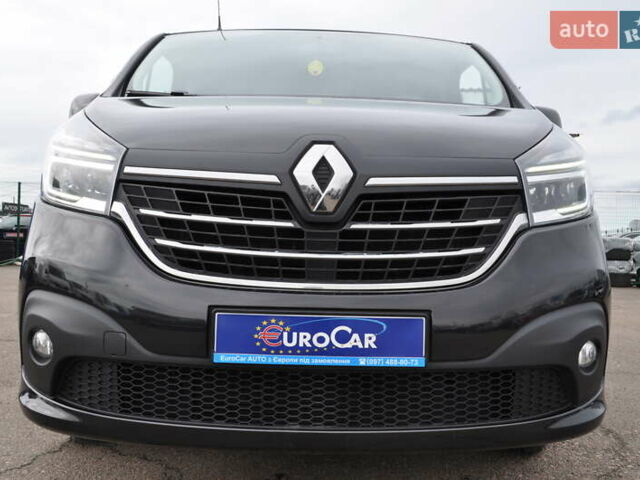 Черный Рено Трафик, объемом двигателя 2 л и пробегом 166 тыс. км за 27800 $, фото 24 на Automoto.ua