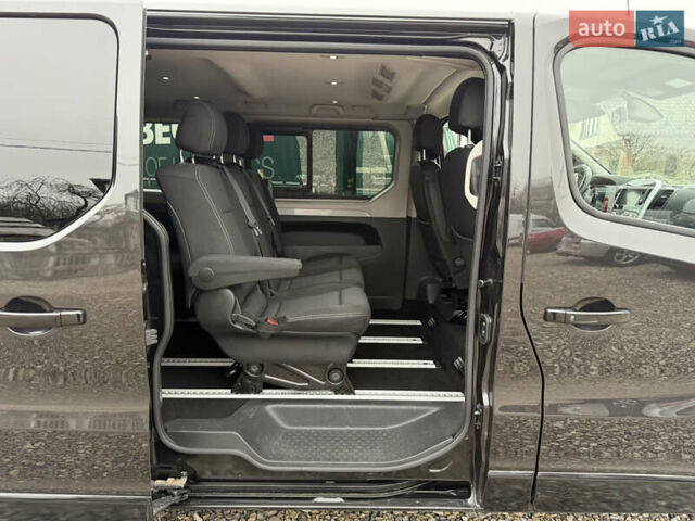 Чорний Рено Трафік, об'ємом двигуна 2 л та пробігом 250 тис. км за 29900 $, фото 36 на Automoto.ua