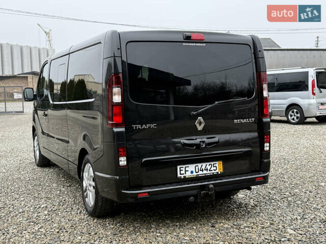 Чорний Рено Трафік, об'ємом двигуна 2 л та пробігом 250 тис. км за 29900 $, фото 61 на Automoto.ua