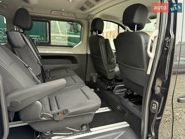 Чорний Рено Трафік, об'ємом двигуна 2 л та пробігом 250 тис. км за 29900 $, фото 30 на Automoto.ua
