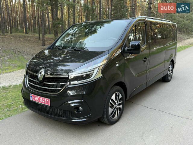 Черный Рено Трафик, объемом двигателя 2 л и пробегом 160 тыс. км за 33800 $, фото 73 на Automoto.ua