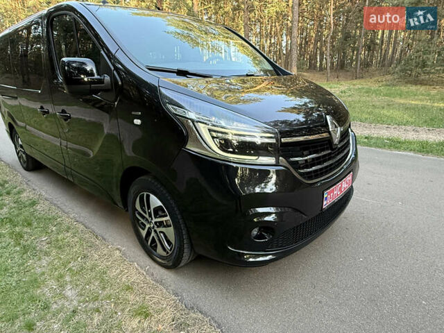 Черный Рено Трафик, объемом двигателя 2 л и пробегом 160 тыс. км за 33800 $, фото 25 на Automoto.ua
